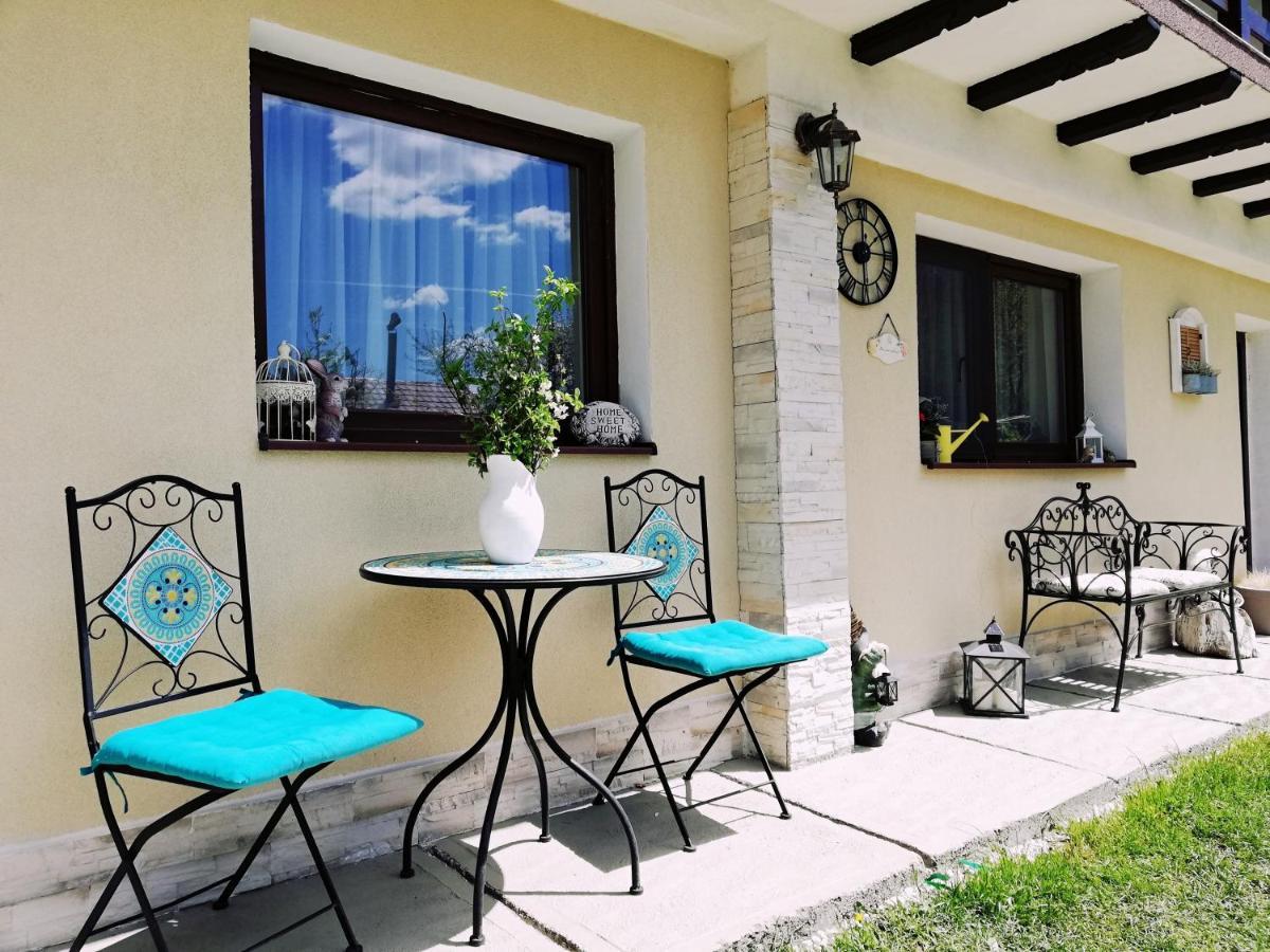 Vila Chic M Otel Moieciu de Jos Dış mekan fotoğraf