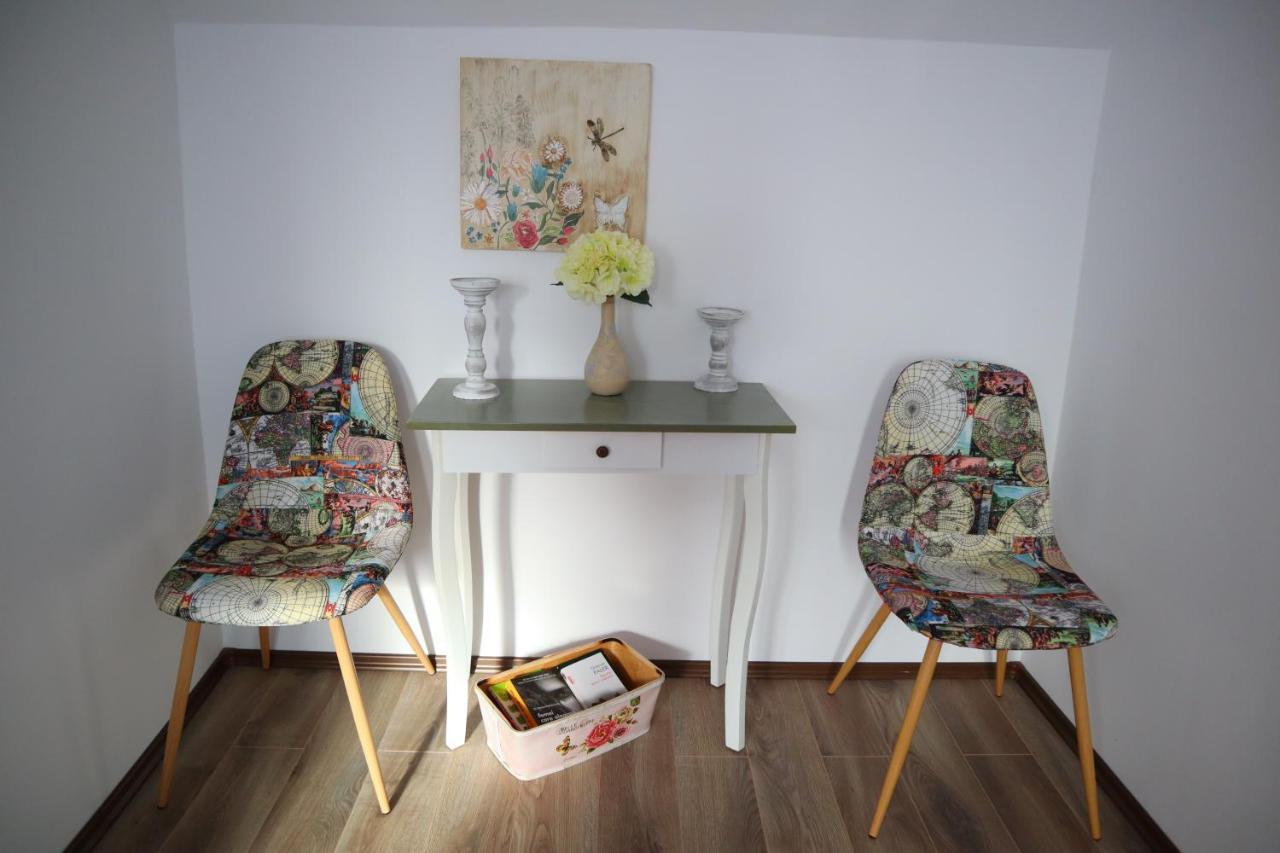 Vila Chic M Otel Moieciu de Jos Dış mekan fotoğraf