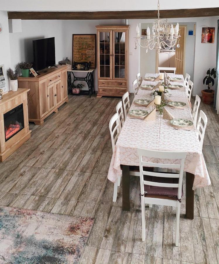 Vila Chic M Otel Moieciu de Jos Dış mekan fotoğraf