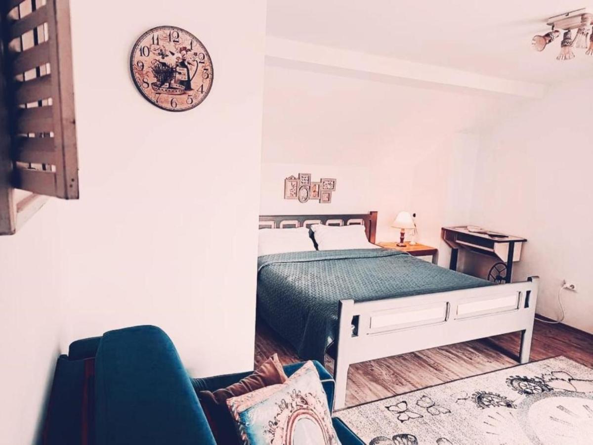 Vila Chic M Otel Moieciu de Jos Dış mekan fotoğraf